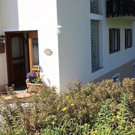 Dreimaderlhaus Apartment Velden am Woerthersee Exterior photo
